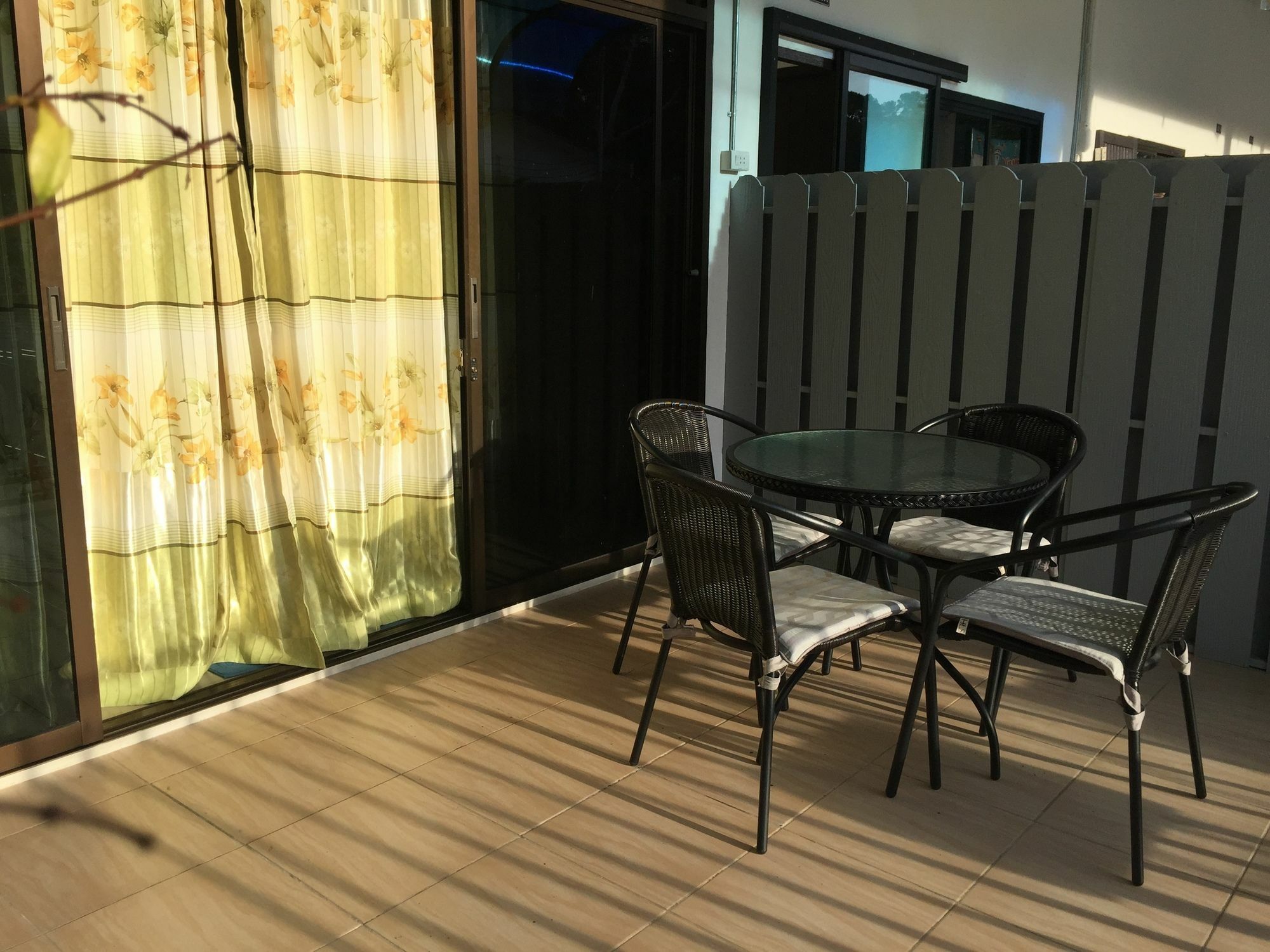 Baan AomSub Hotel Koh Samet Bagian luar foto